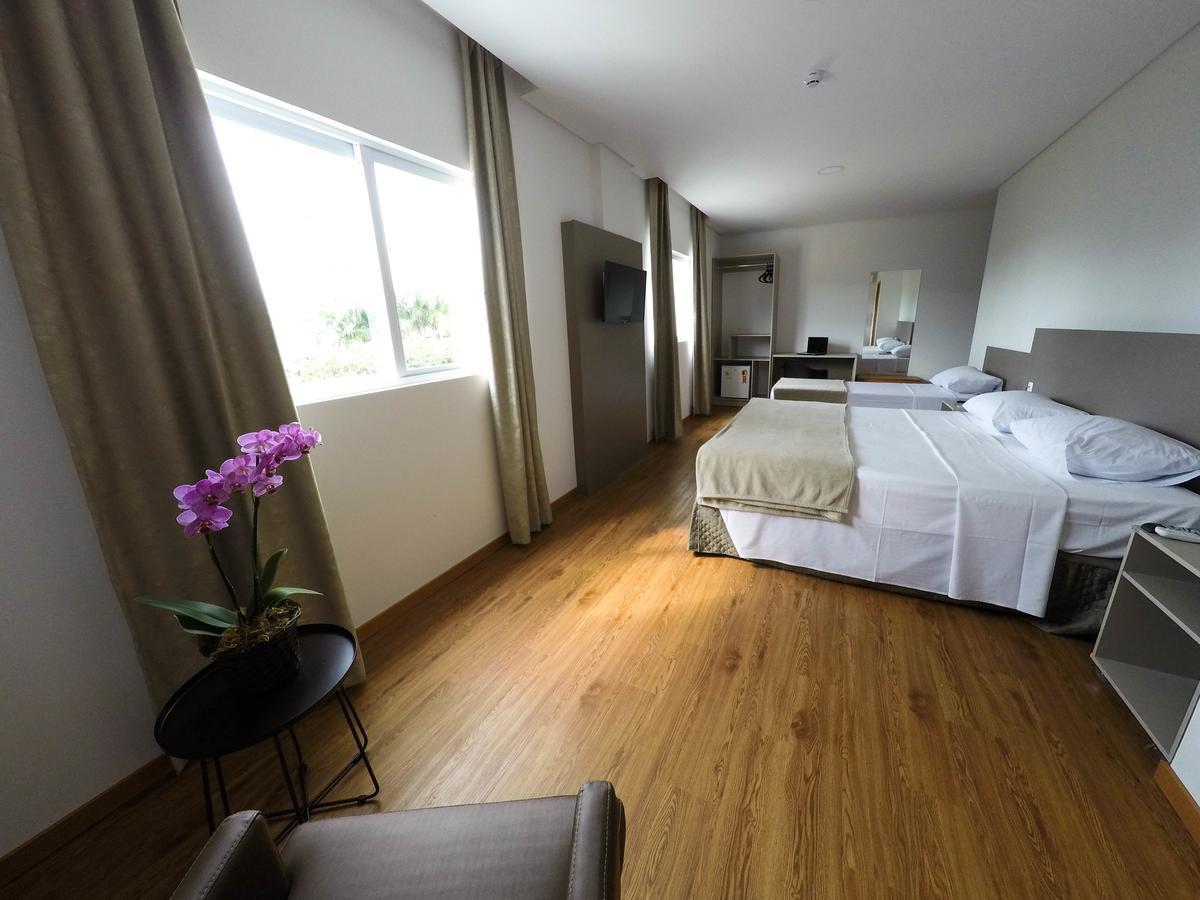 Tri Hotel Sao Joao Batista Esterno foto