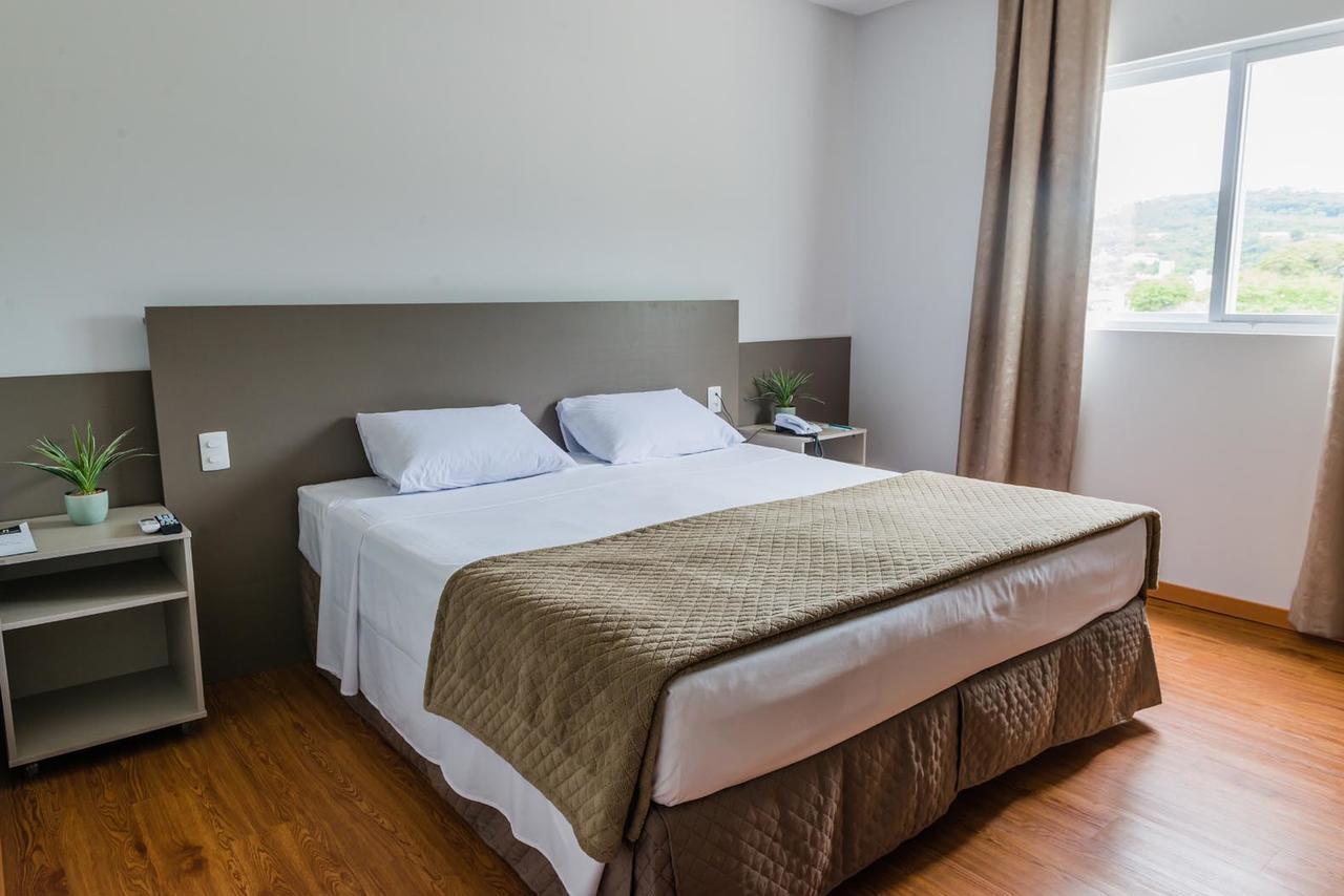 Tri Hotel Sao Joao Batista Esterno foto